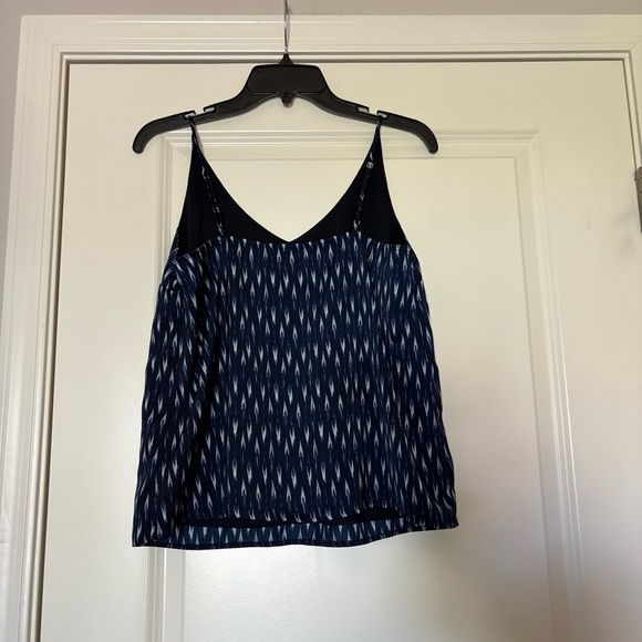 Banana Republic Women’s Blue & White Patterned Satin Classic Camisole Tank - Picture 7 of 9